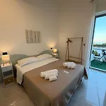 ホテル La Plancia 3*