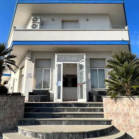 La Plancia Otel 3*