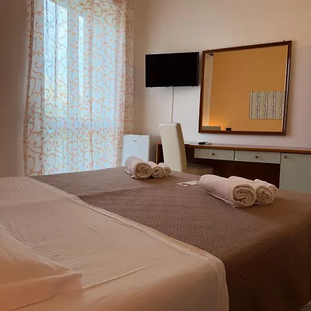 Otel La Plancia 3*