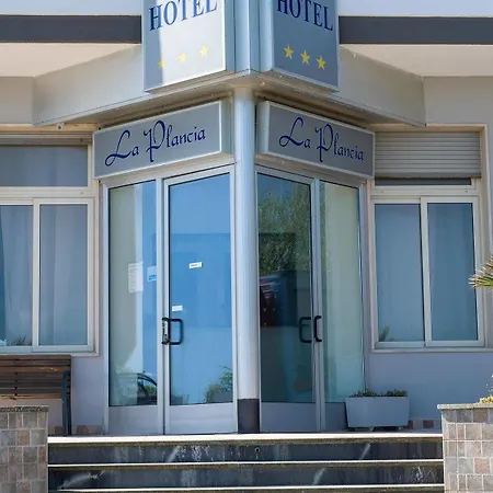 La Plancia Hotel 3*